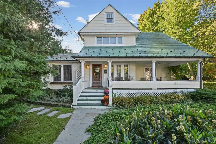 20 5th Avenue, Port Washington, NY 11050 - #2
