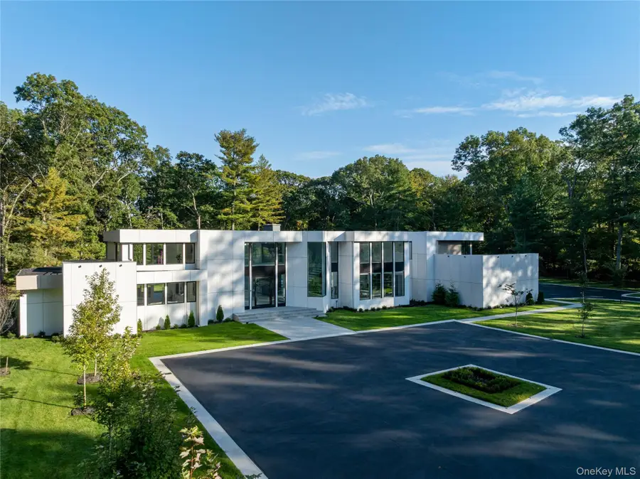 31 Chestnut Hill Drive, Upper Brookville, NY 11771 - #2