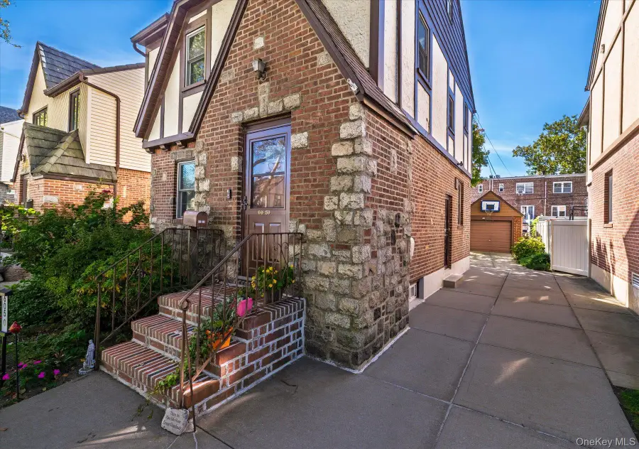 60-50 69th Lane, Maspeth, NY 11378 - #3
