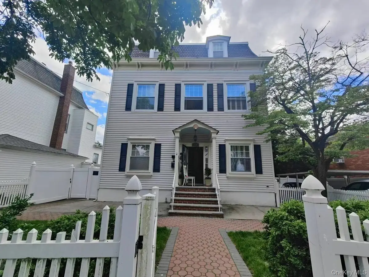 324 150th Street, Whitestone, NY 11357 - #1