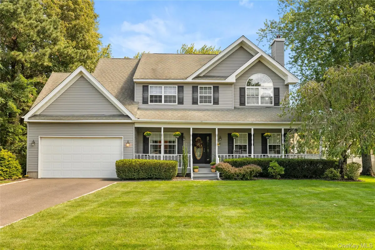 1 Hunting Hill Drive, Blue Point, NY 11715 - #1