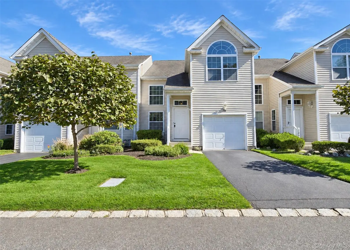 210 Kettles Lane, Medford, NY 11763 - #1
