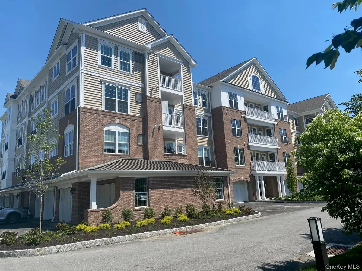 811 Regency Drive #802, Fishkill, NY 12524 - #1