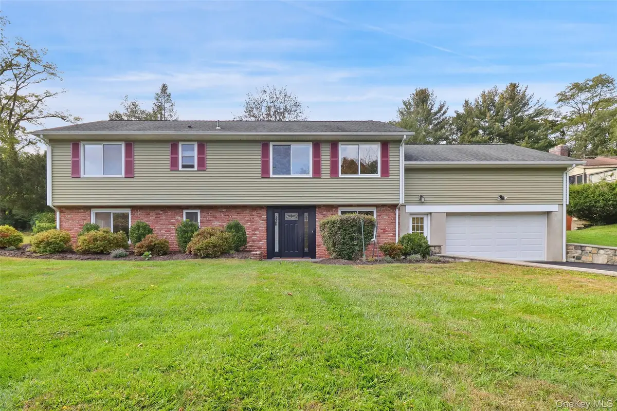 25 Hill Street, Mahopac, NY 10541 - #1