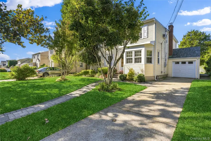 2366 Sycamore Avenue, Wantagh, NY 11793 - #2