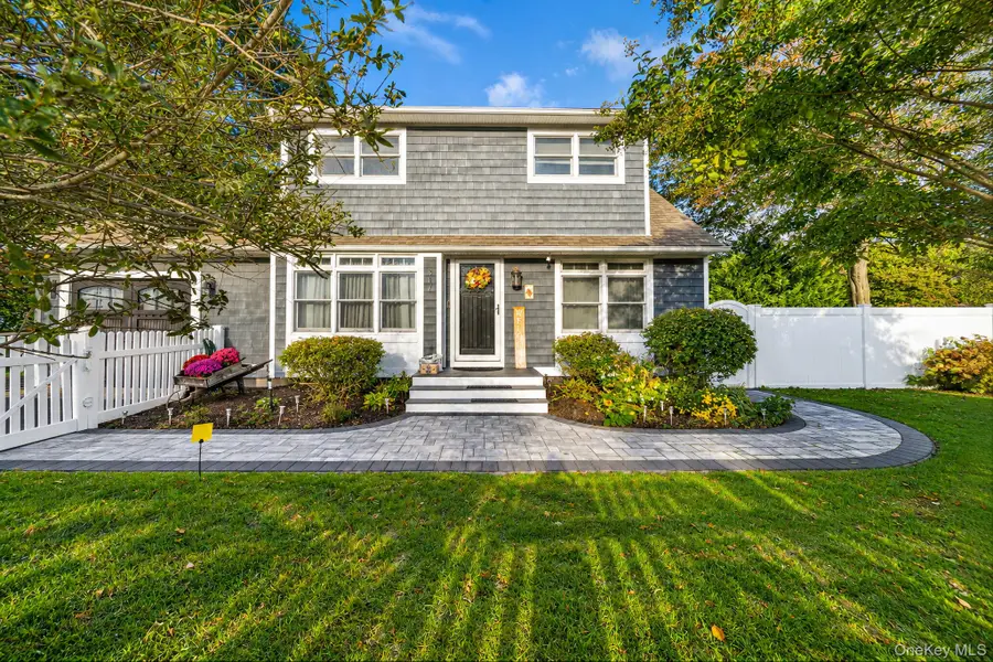 517 Waverly Avenue, Patchogue, NY 11772 - #2