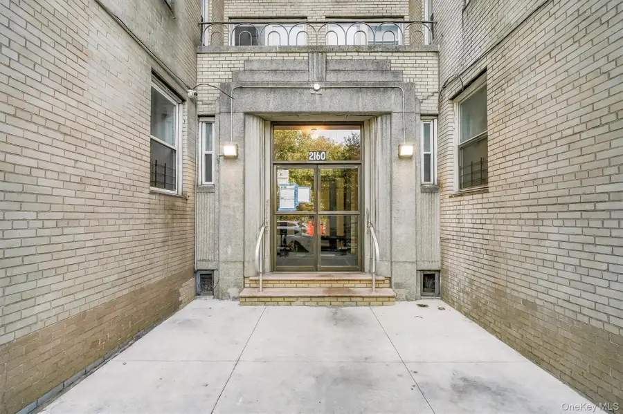 2160 Bronx Park E #5D, Bronx, NY 10462 - #3