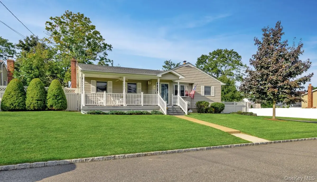 1040 4th Street, West Babylon, NY 11704 - #1