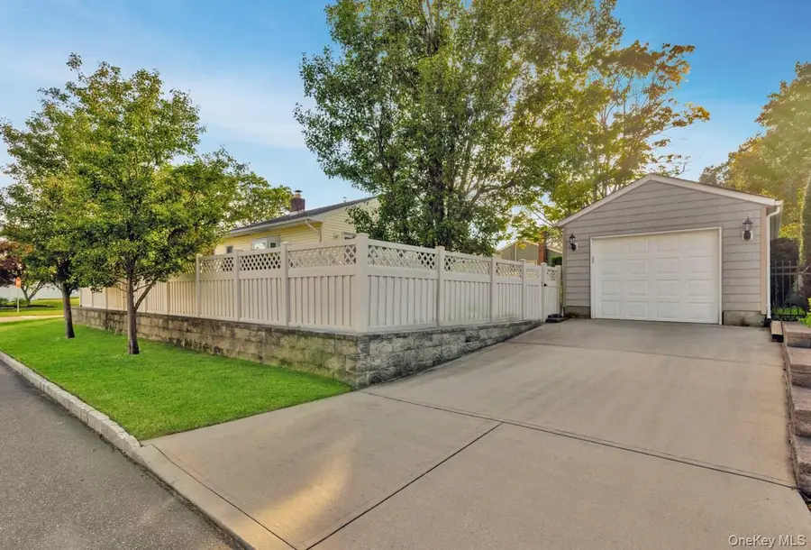 1040 4th Street, West Babylon, NY 11704 - #3