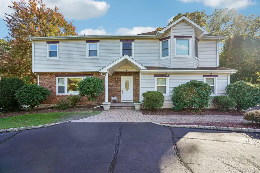 7 Edgebrook Court, New City, NY 10956 - #3