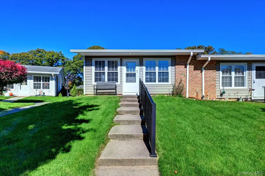 276 Berwick Court #A, Ridge, NY 11961 - #3