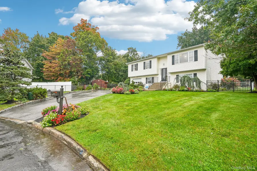 3 Hazel Court, Spring Valley, NY 10977 - #2