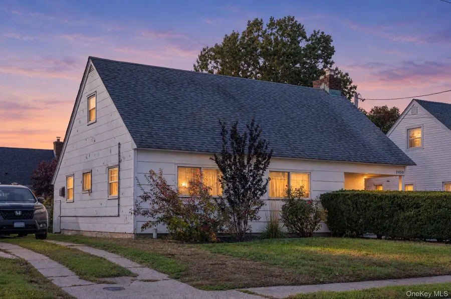 2450 Mermaid Avenue, Wantagh, NY 11793 - #2