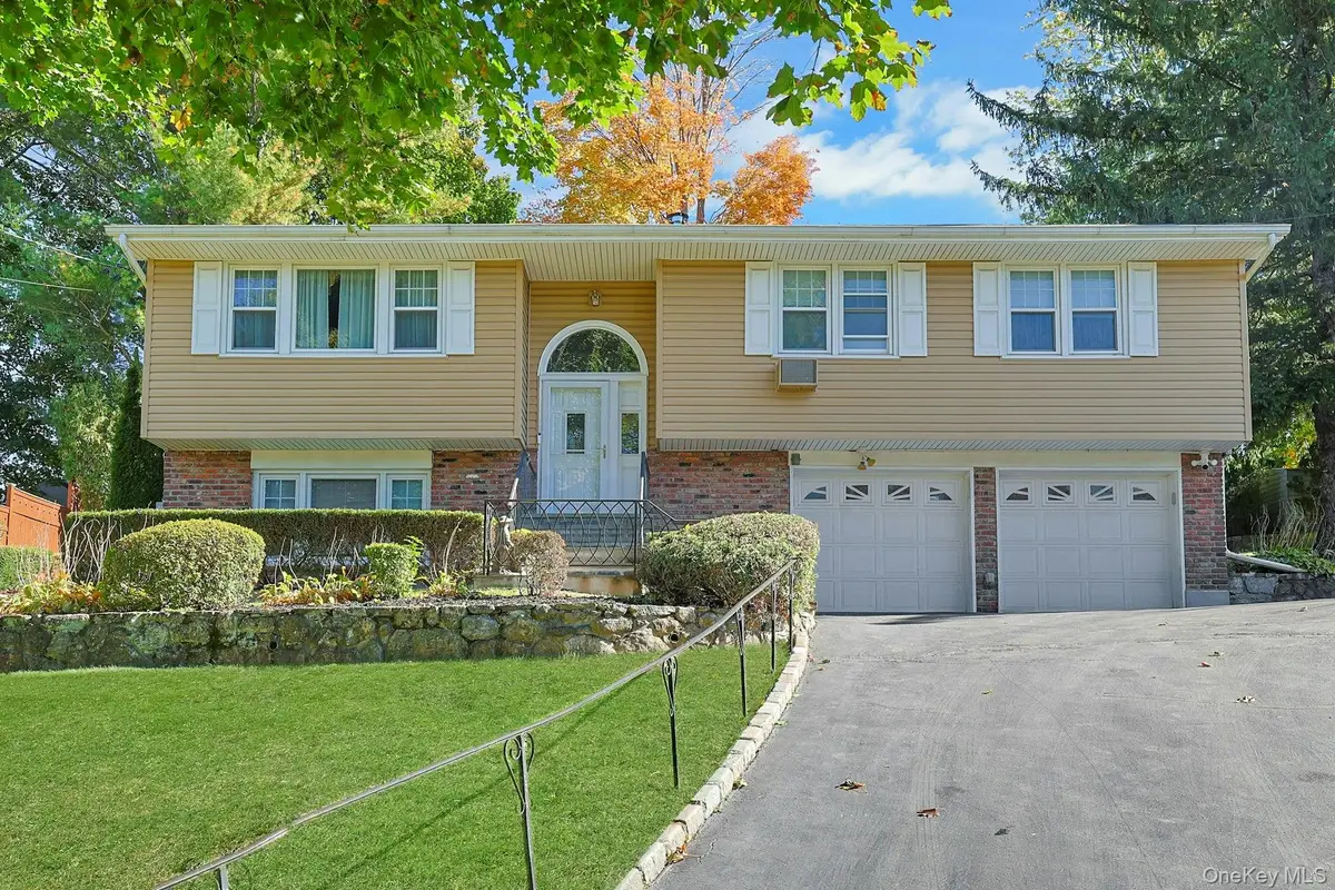 43 Bainbridge Avenue, Thornwood, NY 10594 - #1