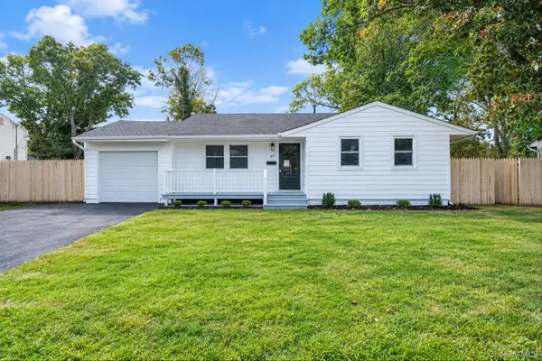 47 Hunter Lane, Centereach, NY 11720
