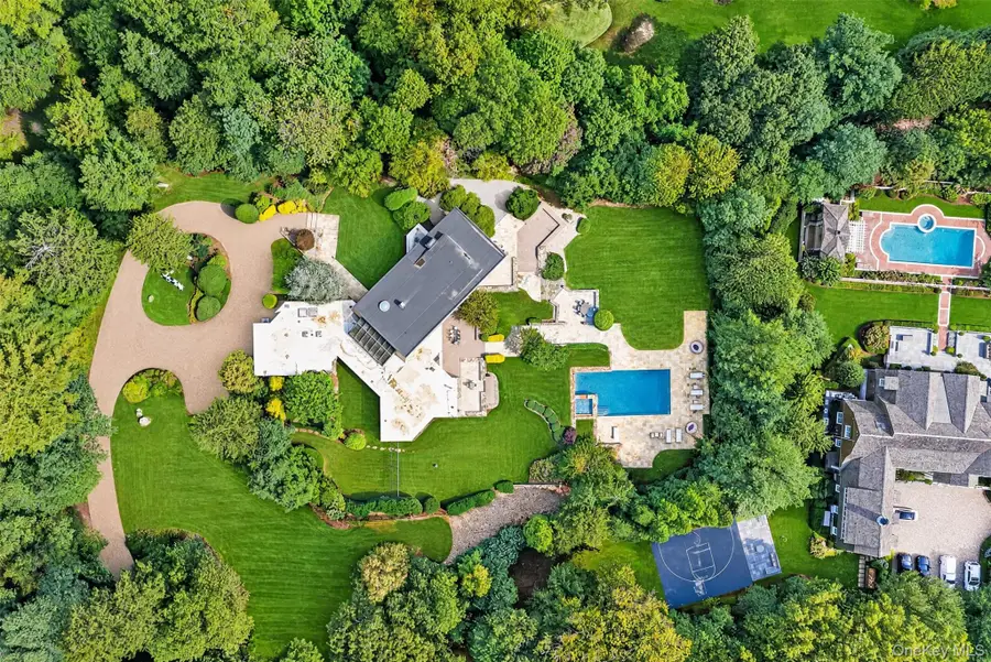 15 Horseshoe Road, Old Westbury, NY 11568 - #3
