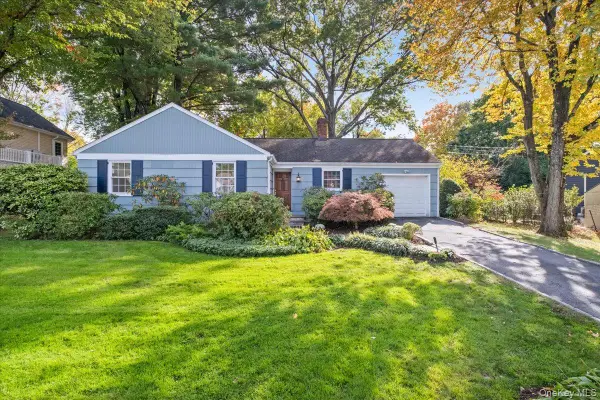 31 Rogers Drive, New Rochelle, NY 10804