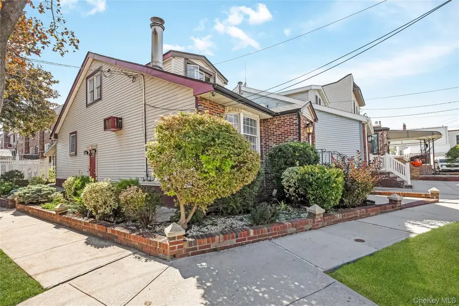 71-32 Caldwell Avenue, Maspeth, NY 11378 - #3