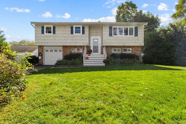 12 Bryan Street, Huntington, NY 11743