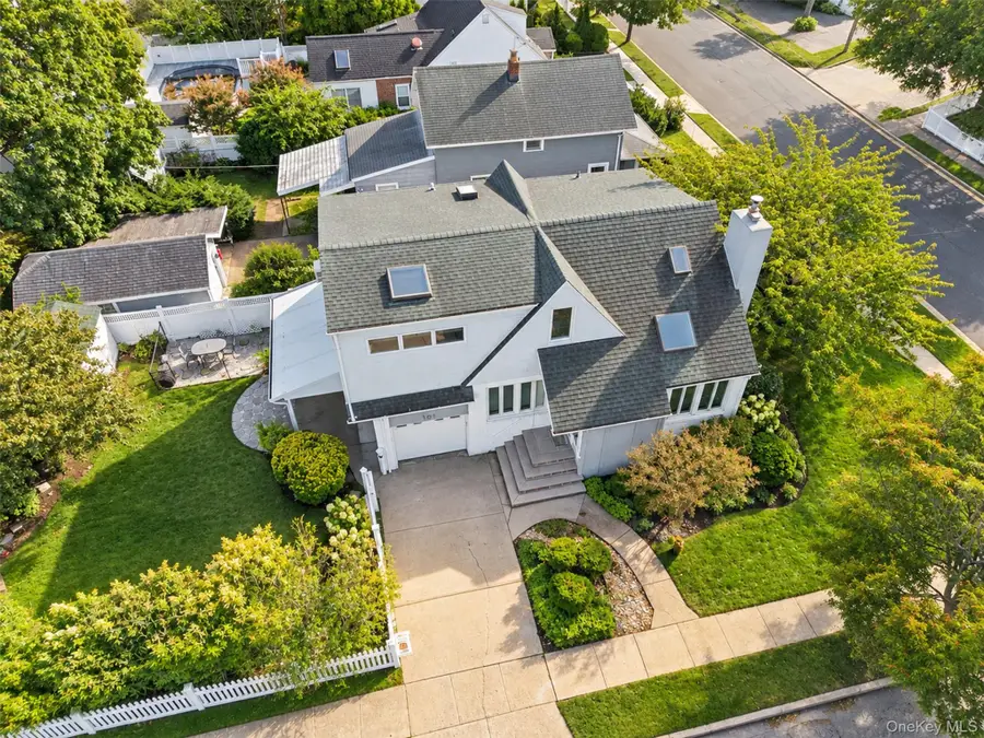 101 Tulip Place, North Bellmore, NY 11710 - #3