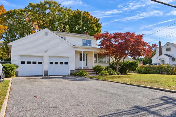 131 Irish Lane, East Islip, NY 11730