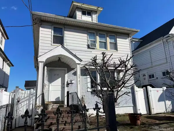 27-37 Curtis Street, East Elmhurst, NY 11369