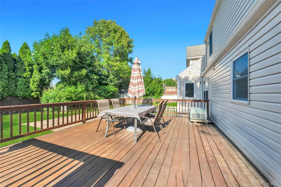 40 Columbia Street, Bethpage, NY 11714 - #3