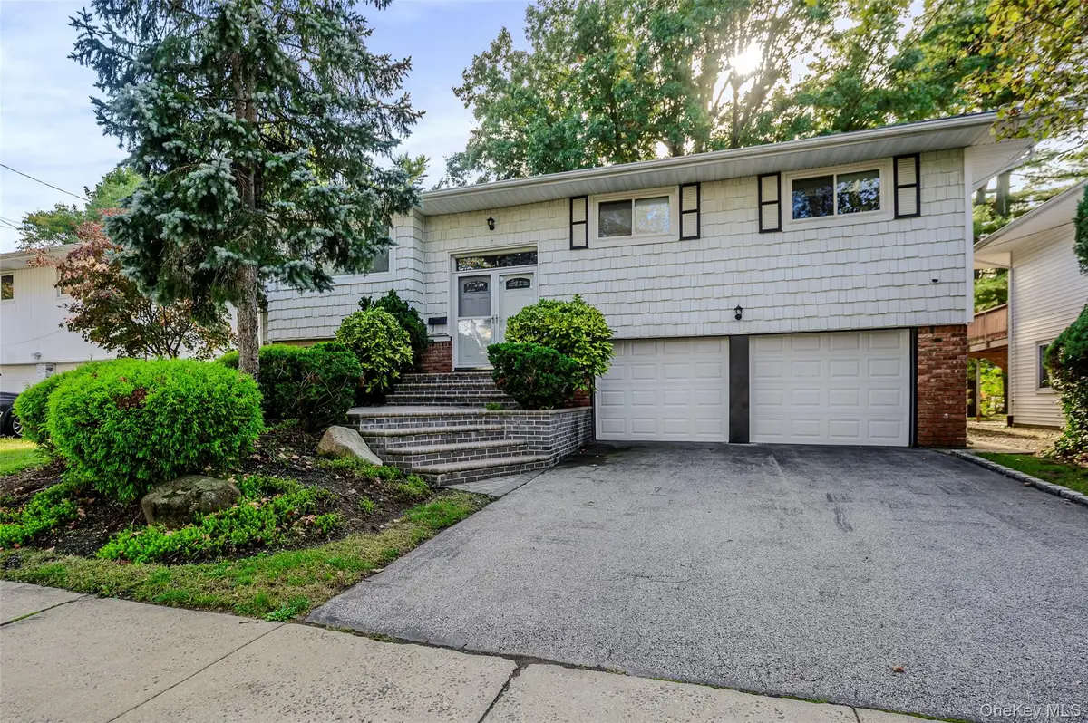 559 Leheigh Lane, Woodmere, NY 11598 - #1