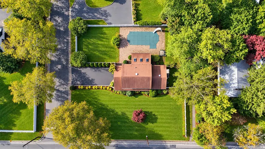 845 Park Avenue, Huntington, NY 11743 - #2