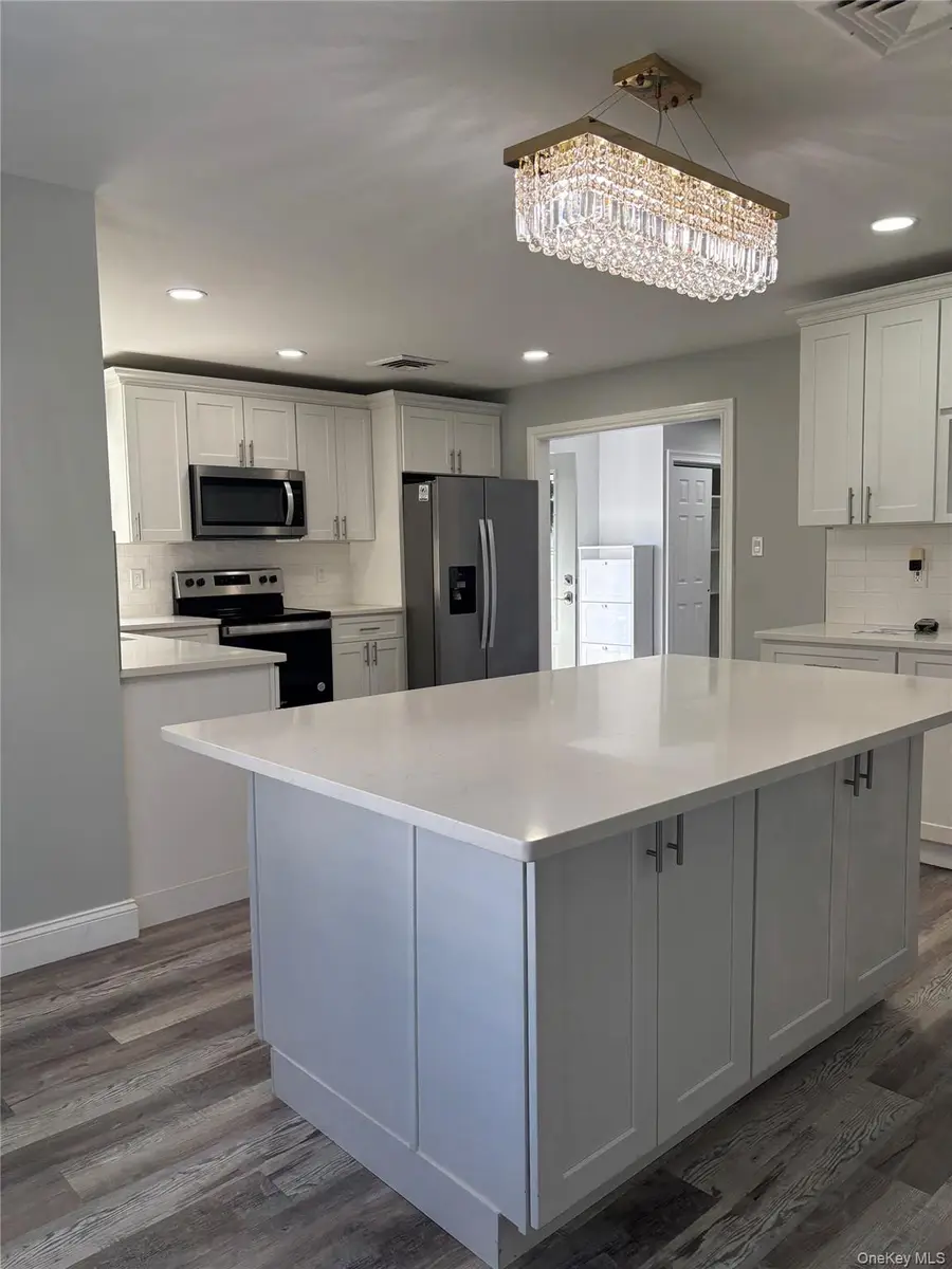 18 William Street, Coram, NY 11727 - #3