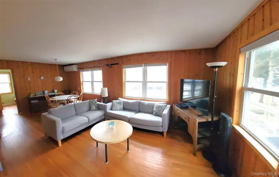 84 Oak Walk, Bay Shore, NY 11706 - #2