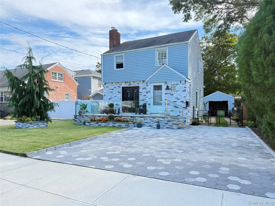 12 Cottage Place, Hempstead, NY 11550 - #2