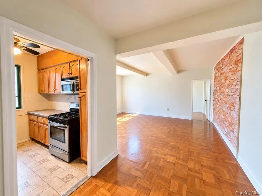 99 Metropolitan Oval #8B, Bronx, NY 10462 - #2