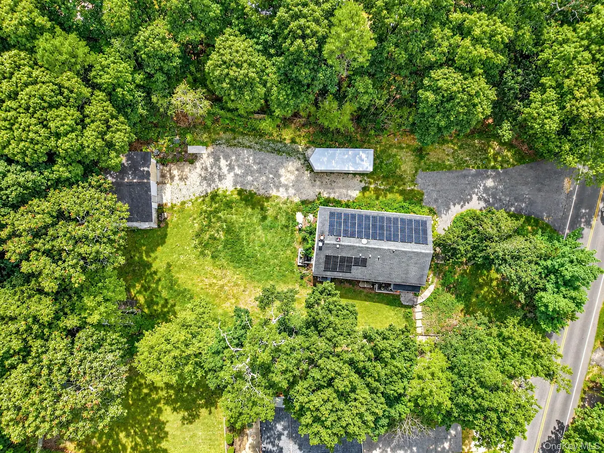 95 W Bartlett Road, Middle Island, NY 11953 - #1