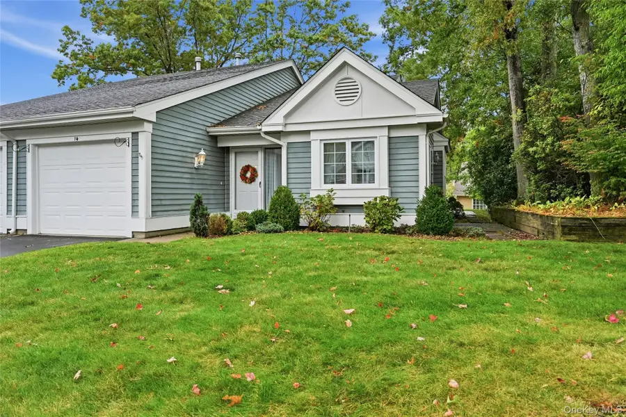 14 Flanders Court, Ridge, NY 11961 - #2