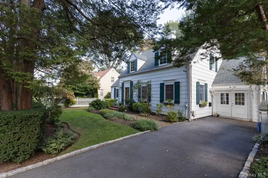 7 Knollwood Drive, Rye Brook, NY 10573 - #2