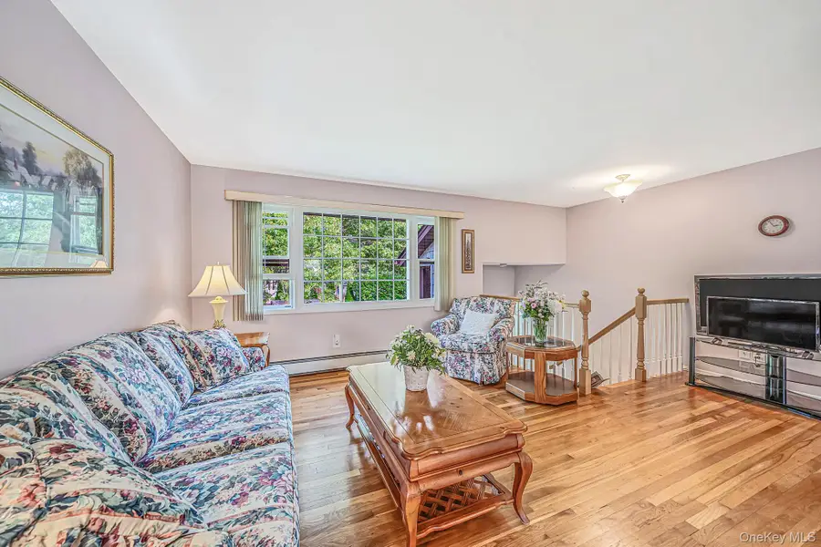 304 Pipe Stave Hollow Road, Mount Sinai, NY 11766 - #2