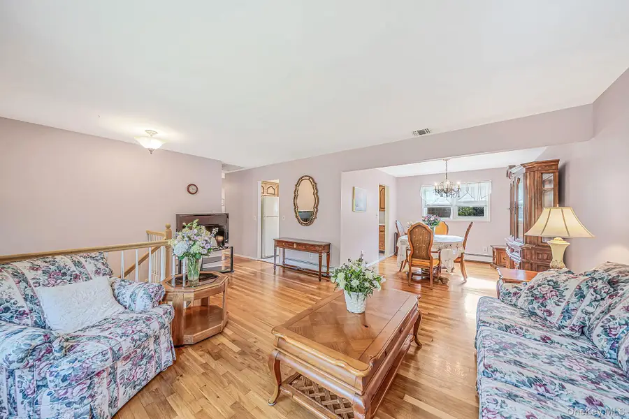 304 Pipe Stave Hollow Road, Mount Sinai, NY 11766 - #3