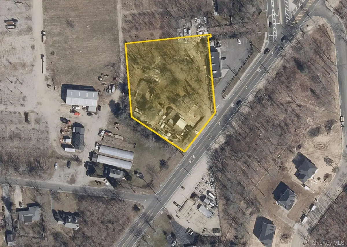 227 Montauk Highway, East Moriches, NY 11940 - #1