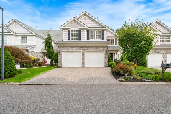 66 Kate Circle, Middle Island, NY 11953