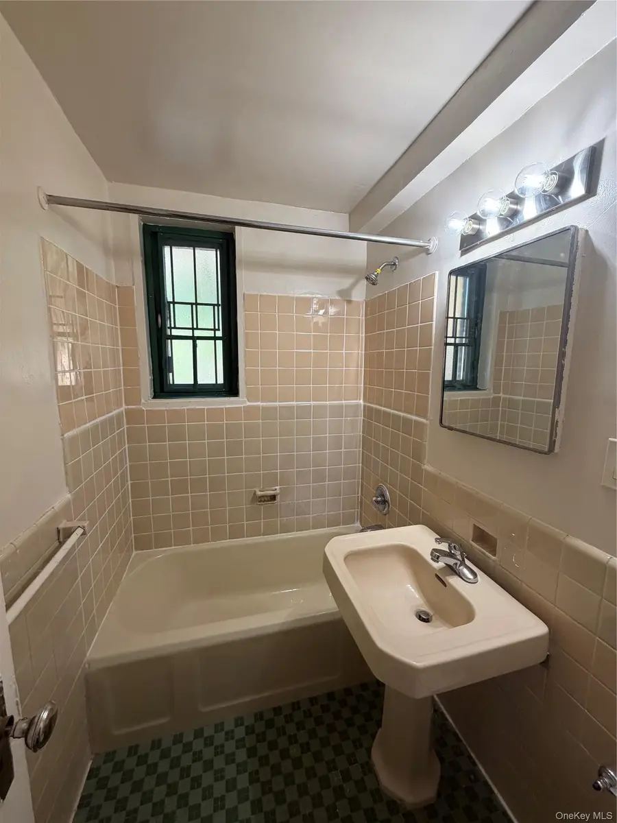 1595 Metropolitan Avenue #3B, Bronx, NY 10462 - #3