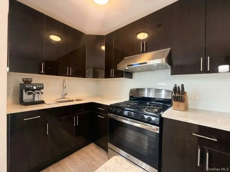 60-11 Broadway #5E, Woodside, NY 11377 - #3