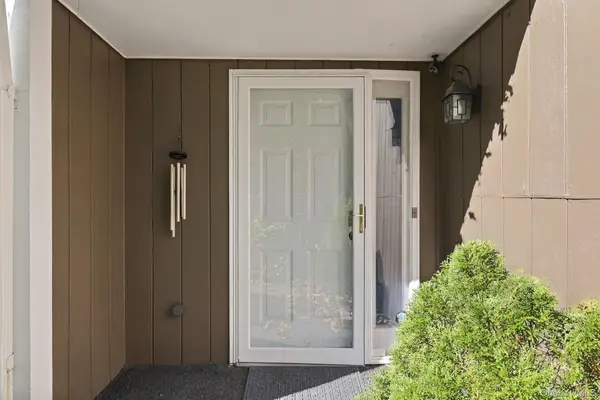 2 Timberland Pass, Chappaqua, NY 10514