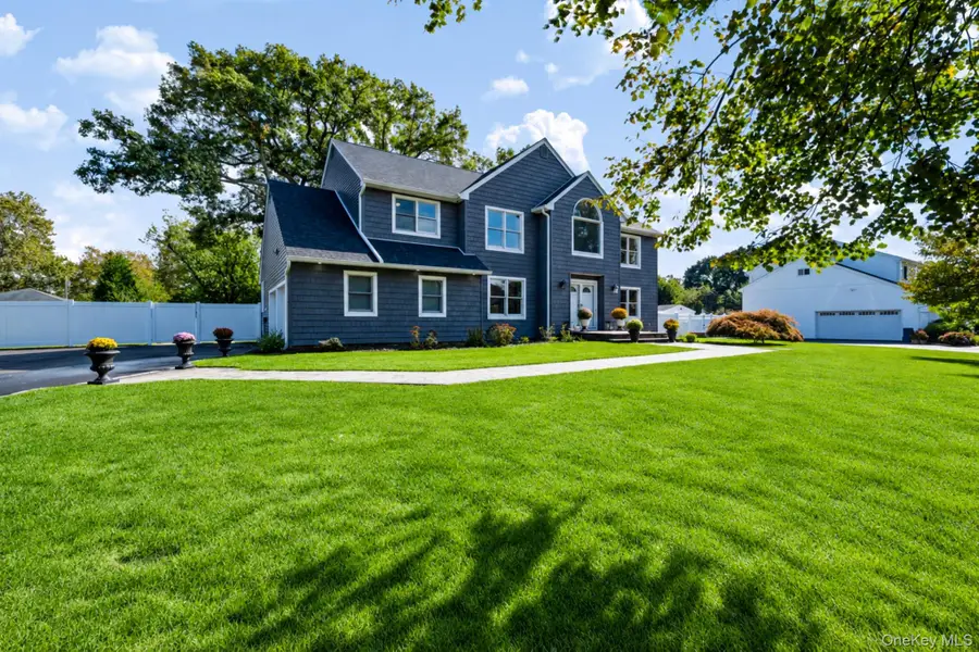 8 Brandon, Commack, NY 11725 - #2