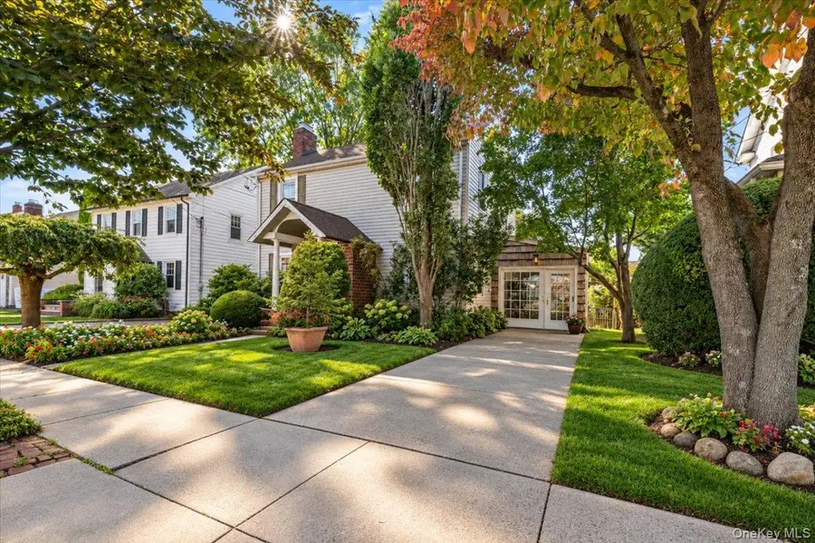 23 Chestnut Street, Glen Cove, NY 11542 - #2