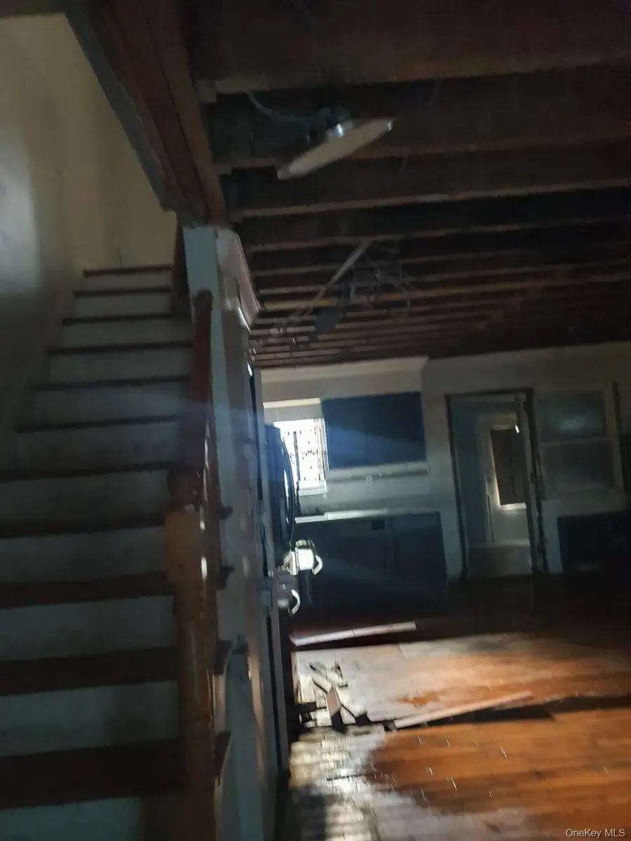 3341 Eastchester Avenue Ne, Bronx, NY 10469 - #2