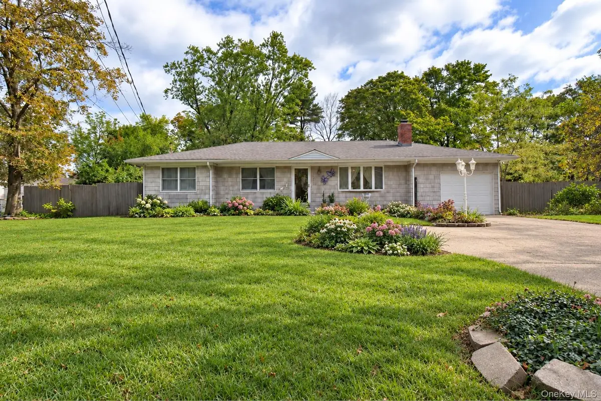 1871 Heckscher Avenue, Bay Shore, NY 11706 - #1