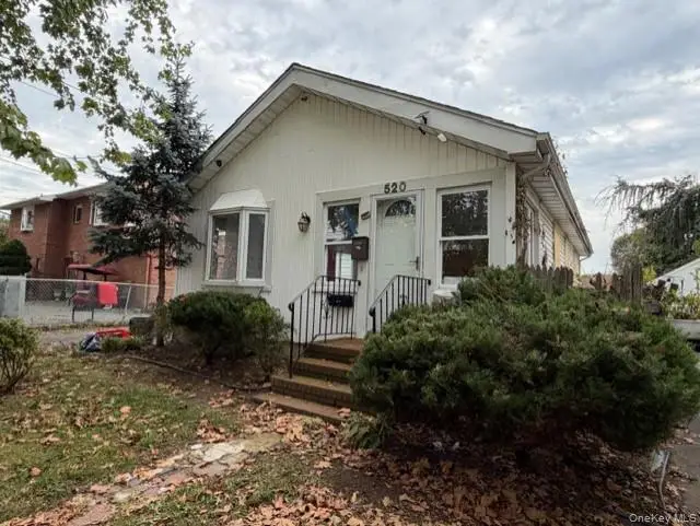 520 Wadleigh Avenue, West Hempstead, NY 11552 - #1