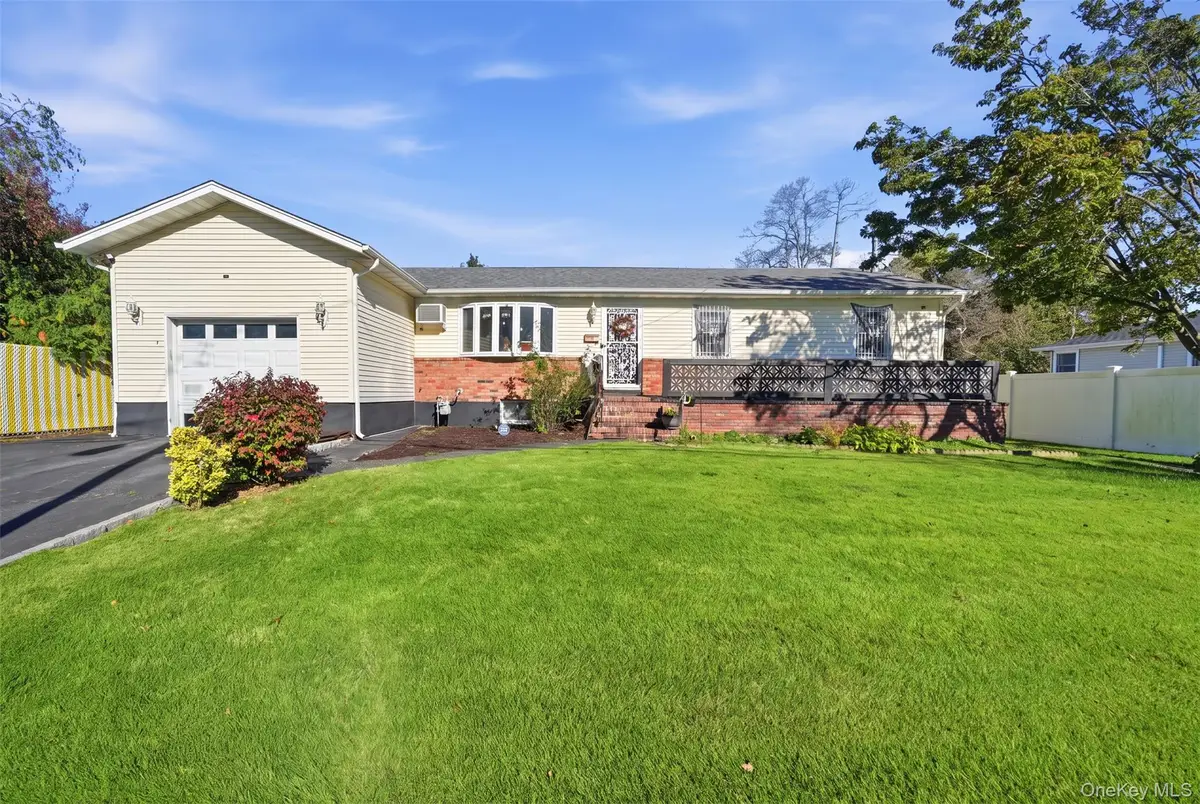 10 Francisco Avenue, Central Islip, NY 11722 - #1