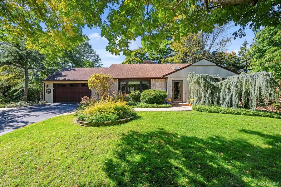 8 Rivers Drive, Great Neck, NY 11020 - #2
